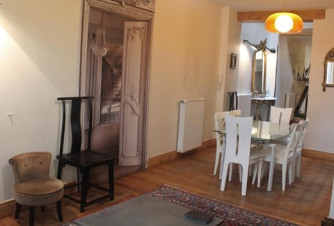 Burdigala Homes - Appart du Vieux Marché Vacation rental in Bordeaux