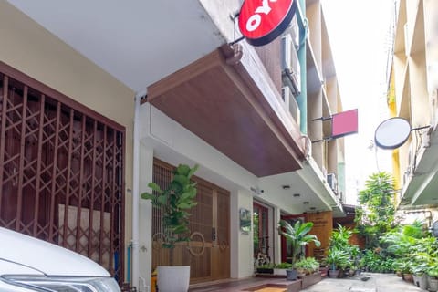 OYO 994 Kudi Hostel (Vaccinated Staff) Hotel in Bangkok