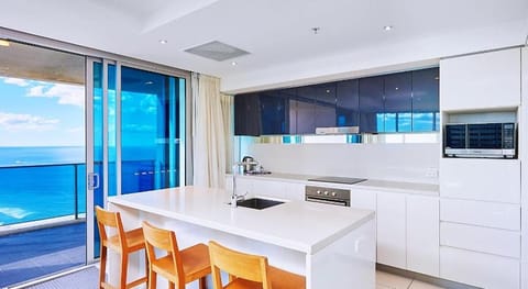 H Luxury Residence Apartments - HP Surfers Paradise Vacation rental in Surfers Paradise Boulevard