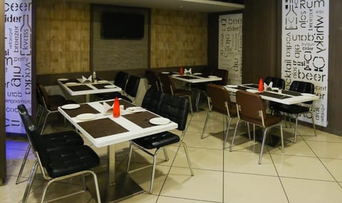 Itsy By Treebo - N Square Hotel in Vijayawada