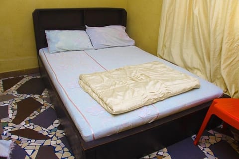 Adesuwa Royal Guest House Abule Vacation rental in Lagos