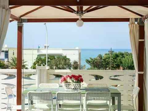 Belvilla by OYO Blu Corallo Spiaggia Vacation rental in Alcamo