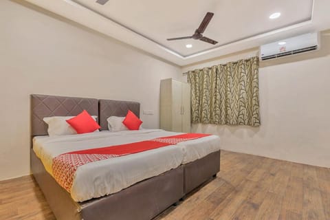 Hotel Ruby Grand Opp Apollo Hospital Kondapur Vacation rental in Hyderabad