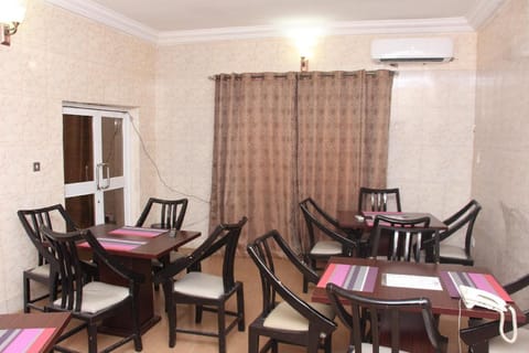 Josto's Place Hôtel in Abuja