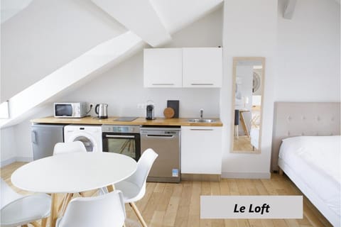 Apparts de l'Oncle Louis Vacation rental in Versailles