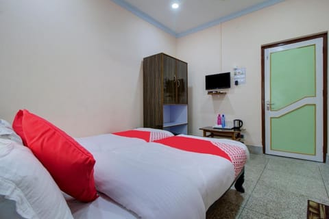 OYO Hotel Dhara Hotel in West Bengal