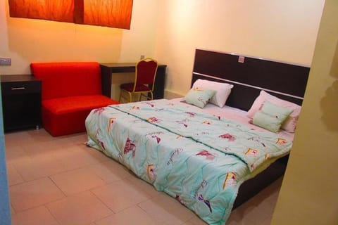 New Travellers Lodge & Suite Hotel in Lagos