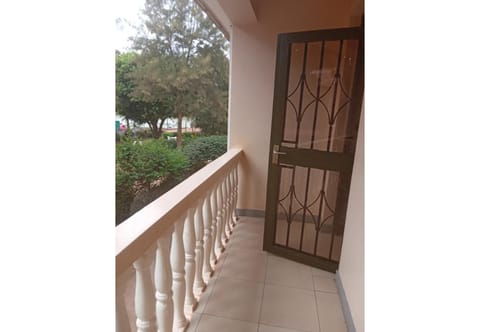 Royal Lake View Gardens Bed and Breakfast in Kampala