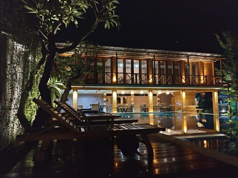 Aloravilla Hotel Lombok Senggigi Vacation rental in Batu Layar