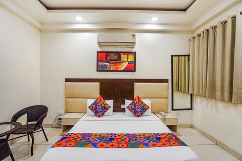 FabHotel Apple Pie Vacation rental in Noida