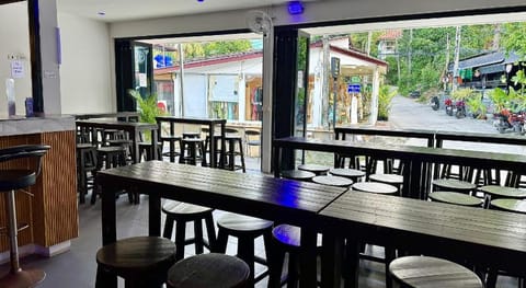 Eclipse Hostel and Bar Vacation rental in Ban Tai