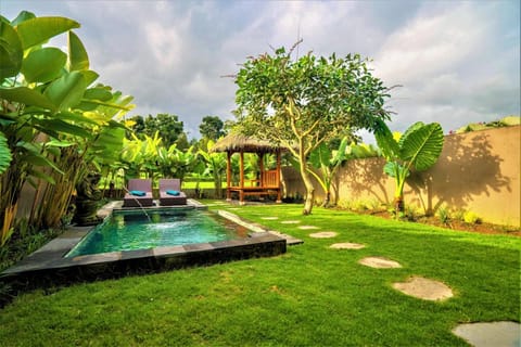 Three Gold Luxury Private Villas Vacation rental in Tampaksiring