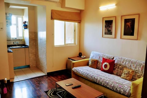 Studio Apartment with Green lawns Vacation rental in Noida