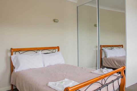 Figtree Hotel Wollongong Vacation rental in Wollongong