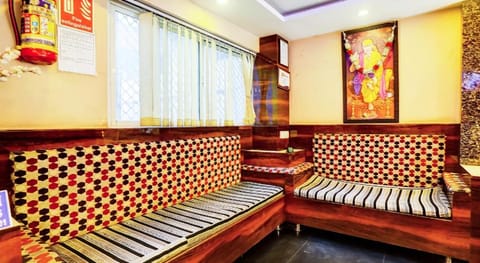 Super OYO 16428 Hotel Vaishnavi Inn Vacation rental in Secunderabad