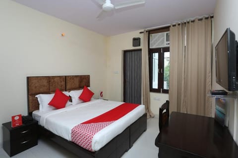 Hotel Awesome Villa Near Appu Ghar Vacation rental in Gurugram