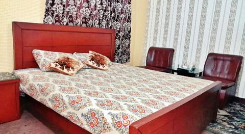Hotel Super Seven Vacation rental in Lahore