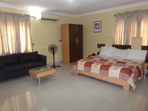 Megsplace Inn Hotel in Lagos