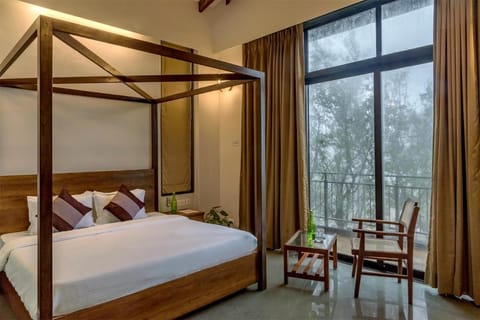 SaffronStays Falcon Hill, Lonavala - luxury villa with infinity pool near Lion's Point Casa de campo (Villa) in Aamby Valley City