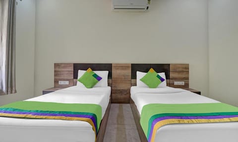 Treebo Trend Corporate 32 Medanta Hotel in Gurugram
