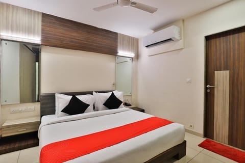 Capital O Hotel Kia Residency Hotel in Ahmedabad