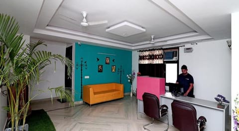 Maira Grand Vacation rental in Noida