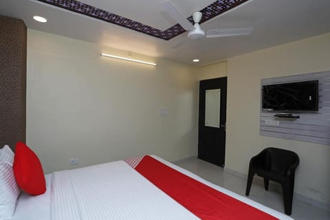 Flagship Richa Grand Inn Near Sahara Ganj Mall Hotel in Lucknow