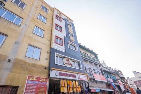 Hotel midcity Vacation rental in Varanasi