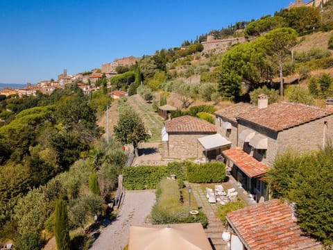 Sprawling Villa with Swimming Pool in Cortona Tuscany Vacation rental in Cortona