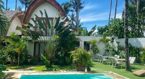 Tropical Temple Siargao Resort Vacation rental in General Luna