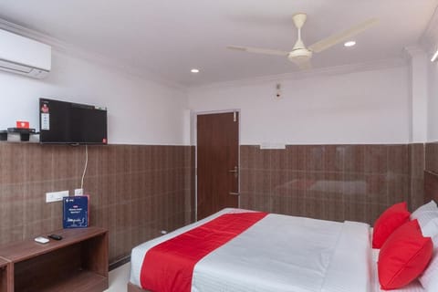 Capital O Hotel Srinivasa Residency Hotel in Tirupati