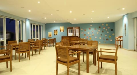 Hotel Refresh Blue Vacation rental in Hikkaduwa