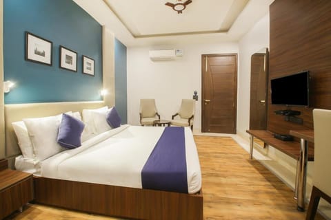 OYO SilverKey M&m Residency Hotel in New Delhi