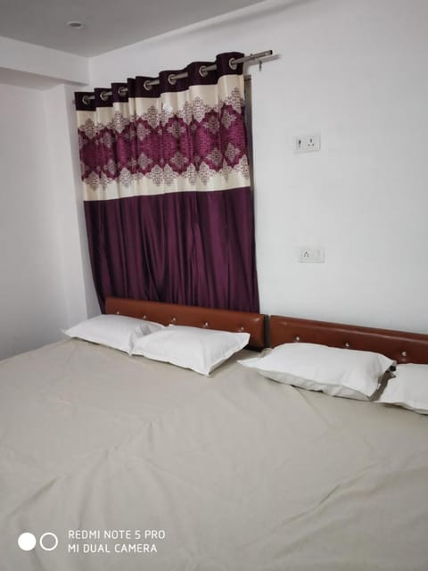 New Hotel Yatri Niwas Vacation rental in Varanasi