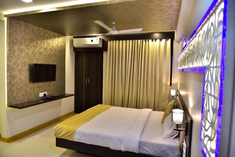 HOTEL TIME SQUARE MUMBAI Vacation rental in Thane