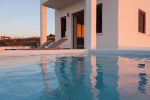 Aplada Suites Vacation rental in Oia