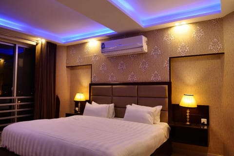 Crystal Lodge & Suites Vacation rental in Lahore
