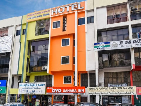 OYO 1002 Hotel Sahara Inn Batu Caves Vacation rental in Kuala Lumpur City