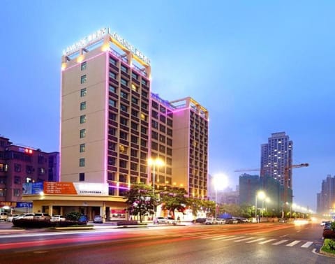 Lavande Hotels·Qingyuan Jinbiwan Hotel in Guangzhou