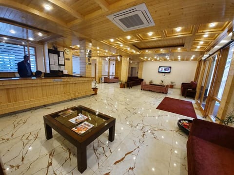 Gezellig Inn - Vardhan Hills Vacation rental in Manali