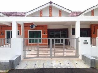 NUHA HOMESTAY SERI ISKANDAR Alquiler vacacional in Perak Tengah District