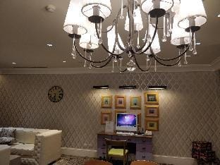 Gotophi Luxurious hotel Knightsbridge Makati 4906 Condo in Mandaluyong