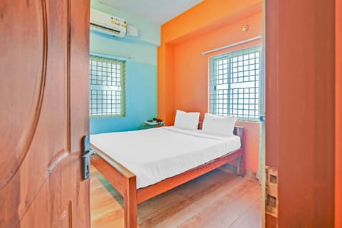 OYO 15392 Sri Sai Guru Comforts Vacation rental in Bengaluru