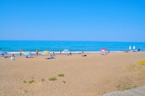 Holiday Apartment yannis on the beach of Agios Gordios in Corfu Vacation rental in Saint Gordios beach