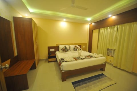 PIPUL HOTELS AND RESORTS 400 METER From SEA BEACH Hôtel in Puri