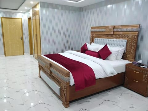 The Rich Hotel Vacation rental in Lahore