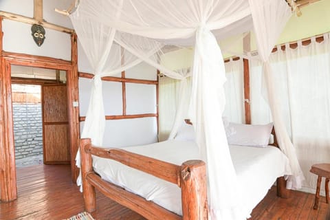 Kazinga Wilderness Safari Camp Vacation rental in Uganda