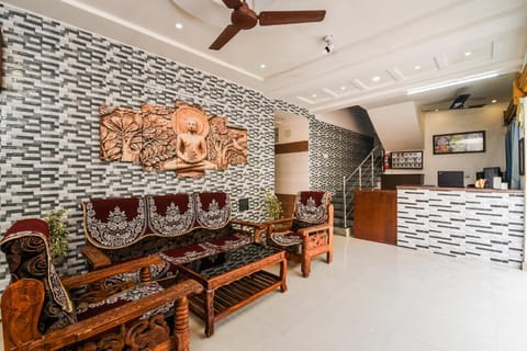 OYO Varsha Grand Residence Vacation rental in Guntur