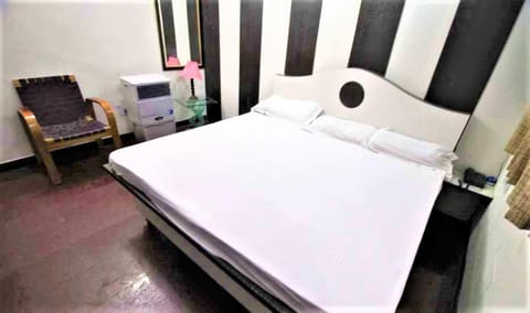 Central Guest House , Walk in Dargah & Markaz Bed and Breakfast in New Delhi