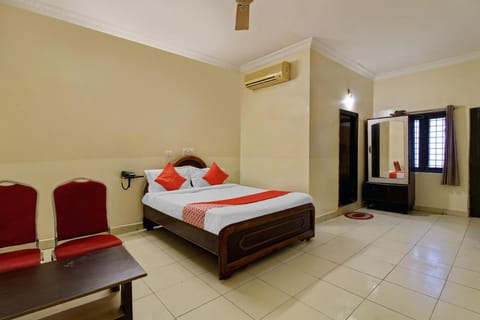 OYO Sahasra Residency 43619 Near Nexus Hyderabad Hotel in Hyderabad